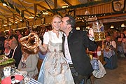 Andrea Raudies und Frank Raudies auf der  FCR Wiesn in der Fischer Vroni ©Fotos: Agentur Schneider-Press/Frank Rollitz 